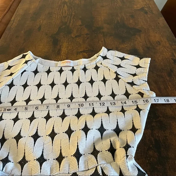 Renee C black and white wavy print skaterstyle dress - Picture 7 of 16